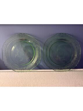 Hazel Atlas Florentine Green Uranium Glass Appetizer Bread Plates 6.25" Vintage
